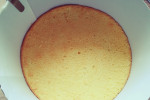 Tort serowo- truskawkowy z rozetkami