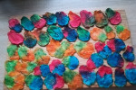 Dekoracje na tort- kolorowe Chipsy gruszkowe