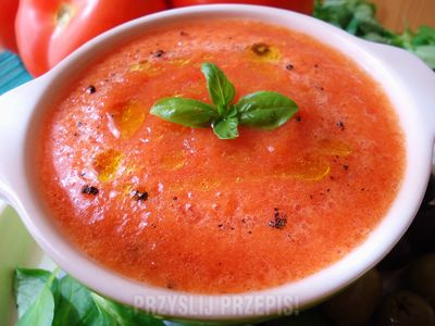 Gazpacho hiszpański chłodnik pomidorowy