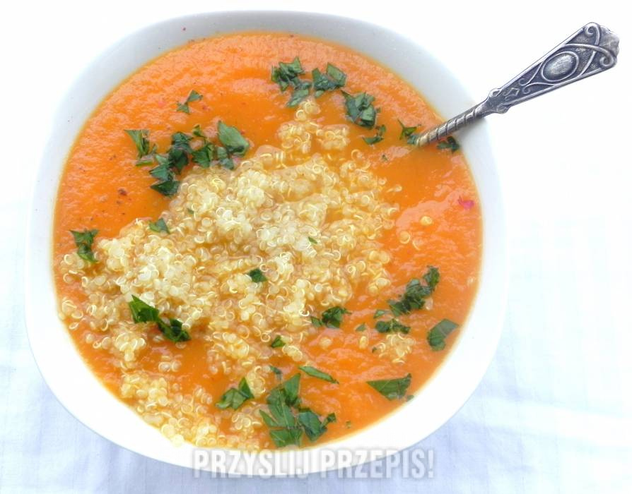 Marchewkowo-imbirowa zupa krem z komosą ryżową