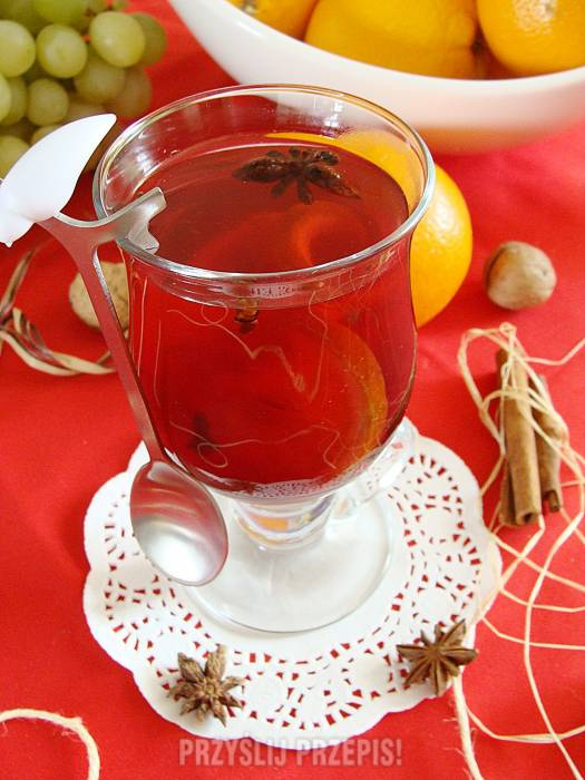 Grzaniec korzenny na imbirowej herbacie