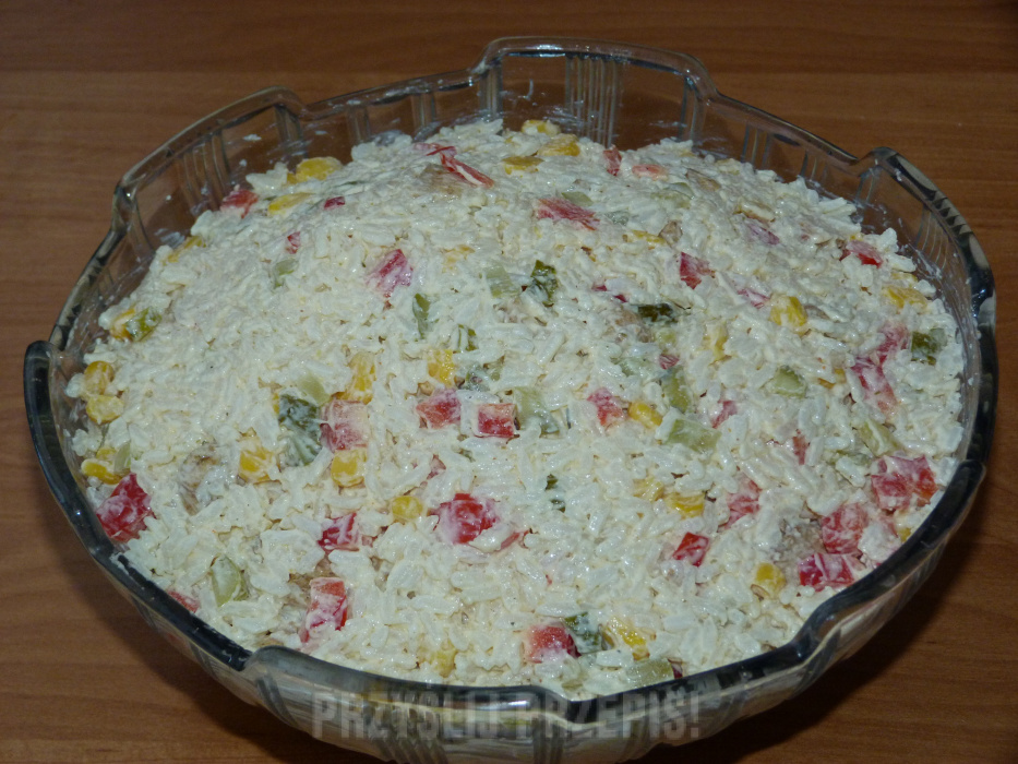 tak właśnie wygląda przepyszna sałatka ryżowa
