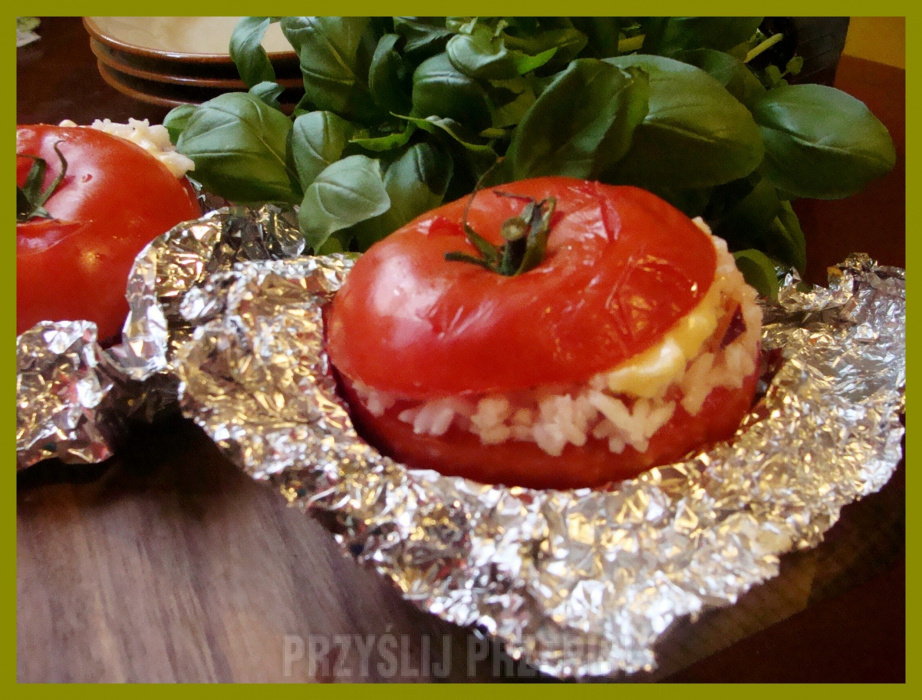 nadziewane pomidory z grilla