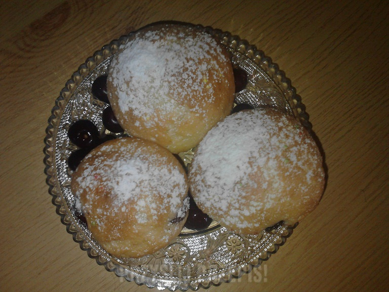 Muffinki z wiśniami
