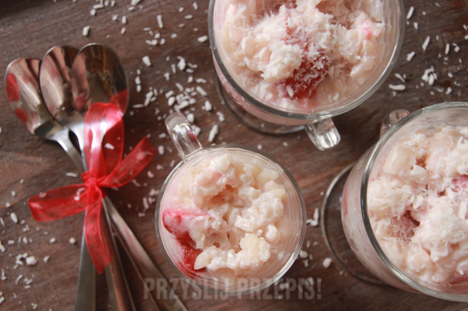 Ryżowy puddin truskawkowo - kokosowy.