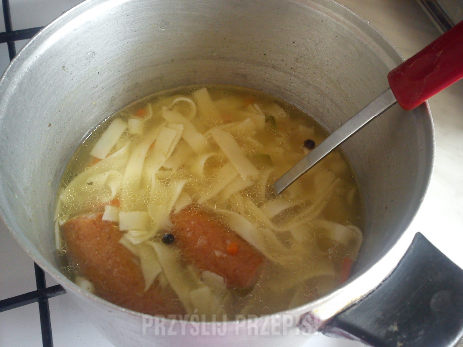 Zupa makaronowa