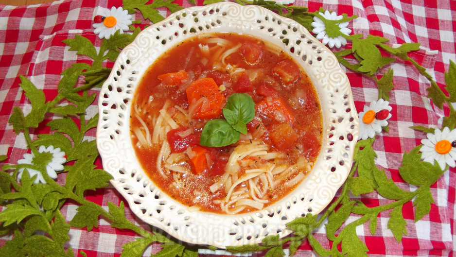 Zupa pomidorowo - cebulowa