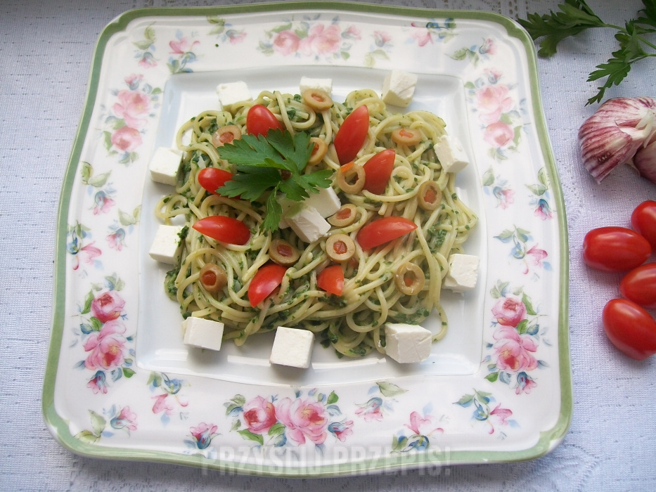 zielone spaghetti