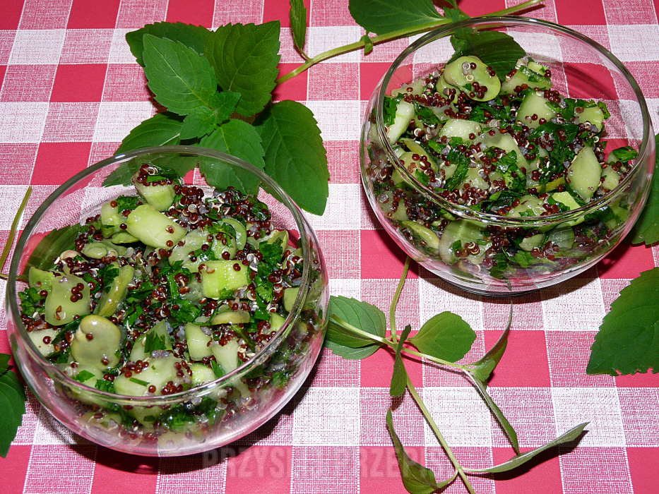 Sałatka arabska tabbouleh z quinoą 
