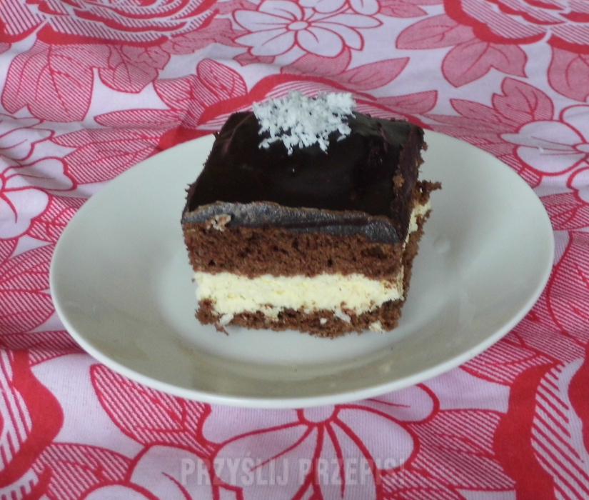 Czekoladowe ciasto rafaello - przepis - PrzyslijPrzepis.pl - Przepis Na Ciasto Czekoladowe W 5 Minut