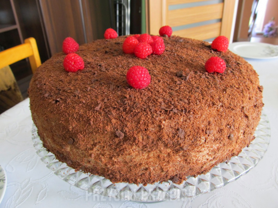 Tort czekoladowo-śliwkowy
