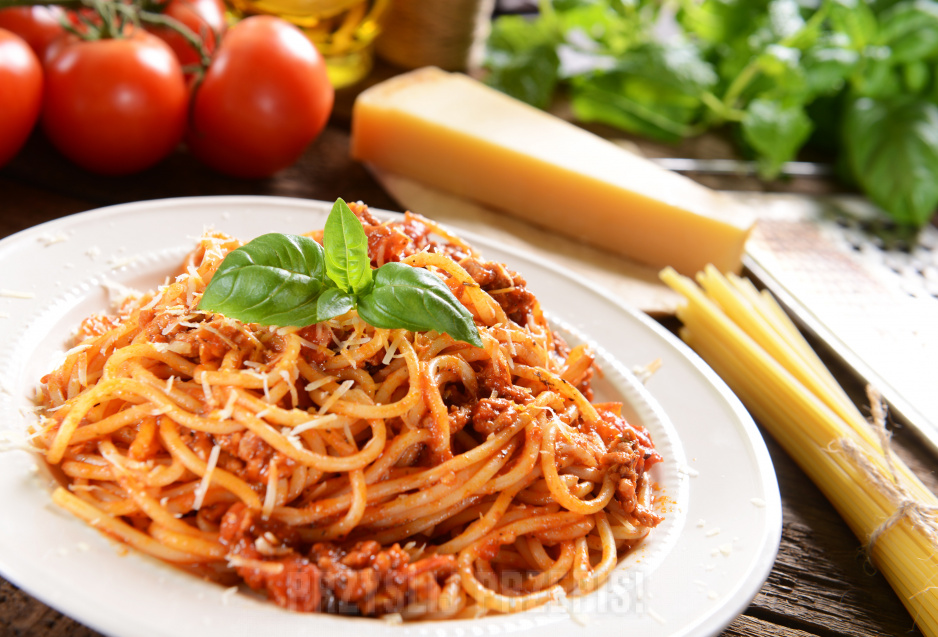 spaghetti z mięsem mielonym – spaghetti bolognese