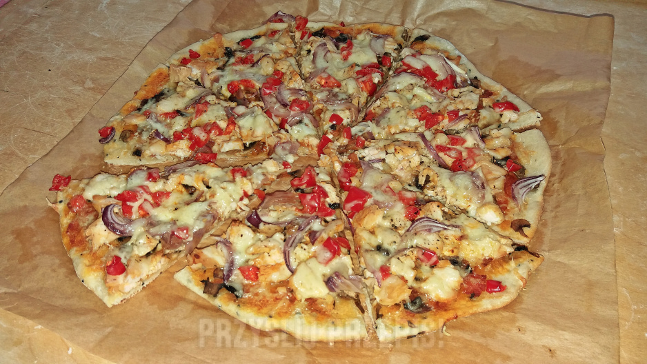 Chick-en pizza na cienkim cieście