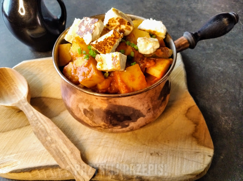 Curry z ziemniakami i serem paneer