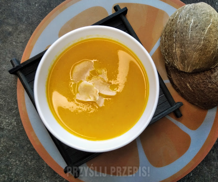 Zupa krem z marchewki, imbiru i pomarańczy