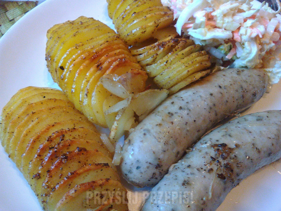 Biała kiełbasa i ziemniaki z pieca
