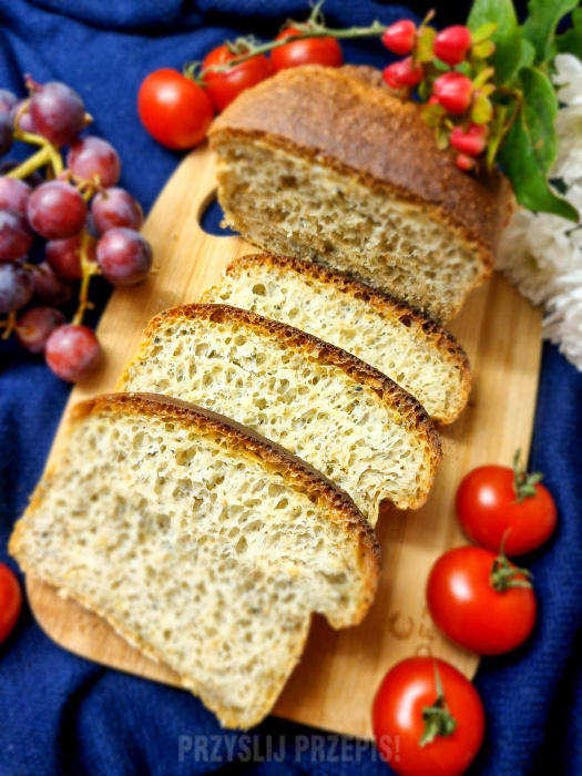 Chleb pszenny z foremki