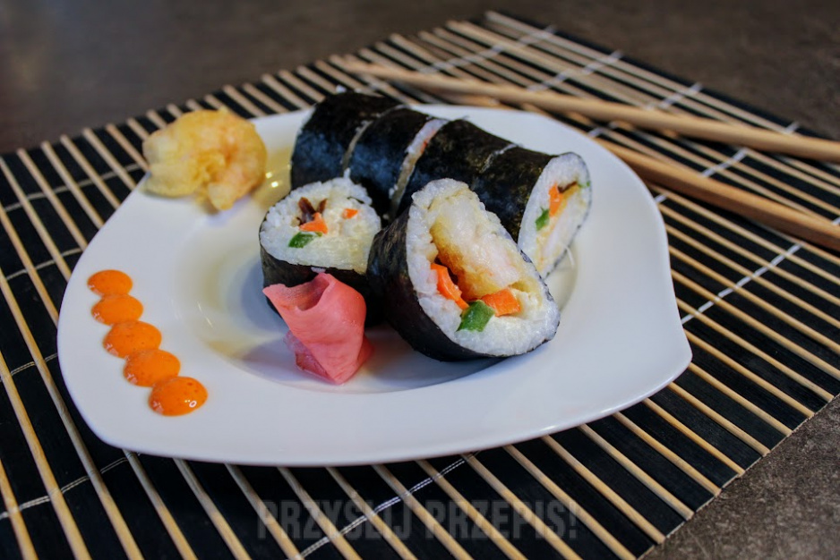 Futomaki z krewetką w tempurze - domowe sushi
