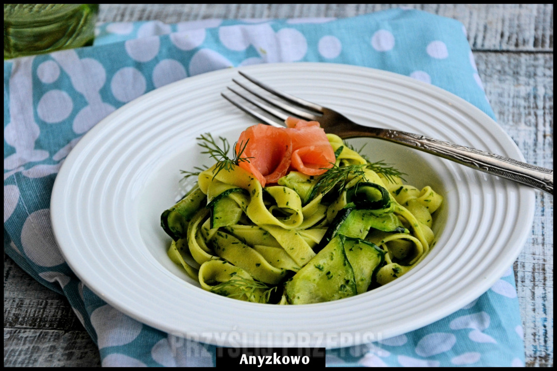 Lekki obiad na lato: Zielony makaron w 15 minut