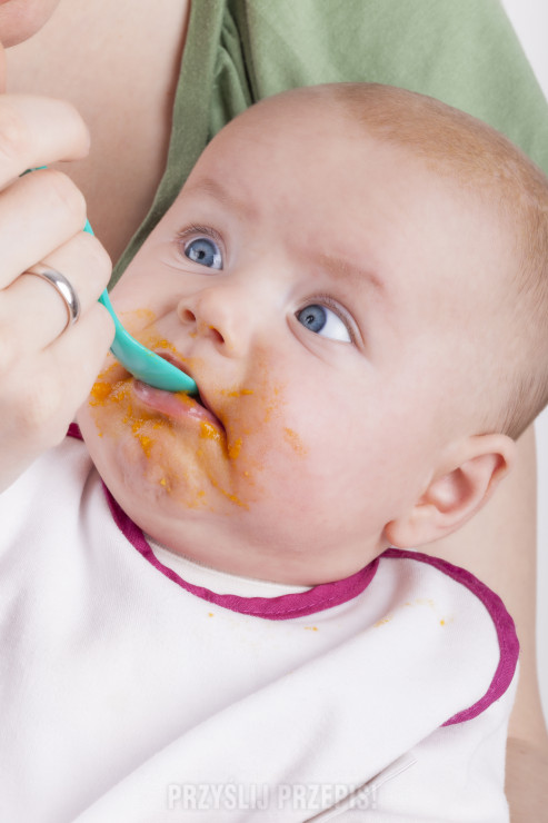 Dieta dziecka - karmienie persia