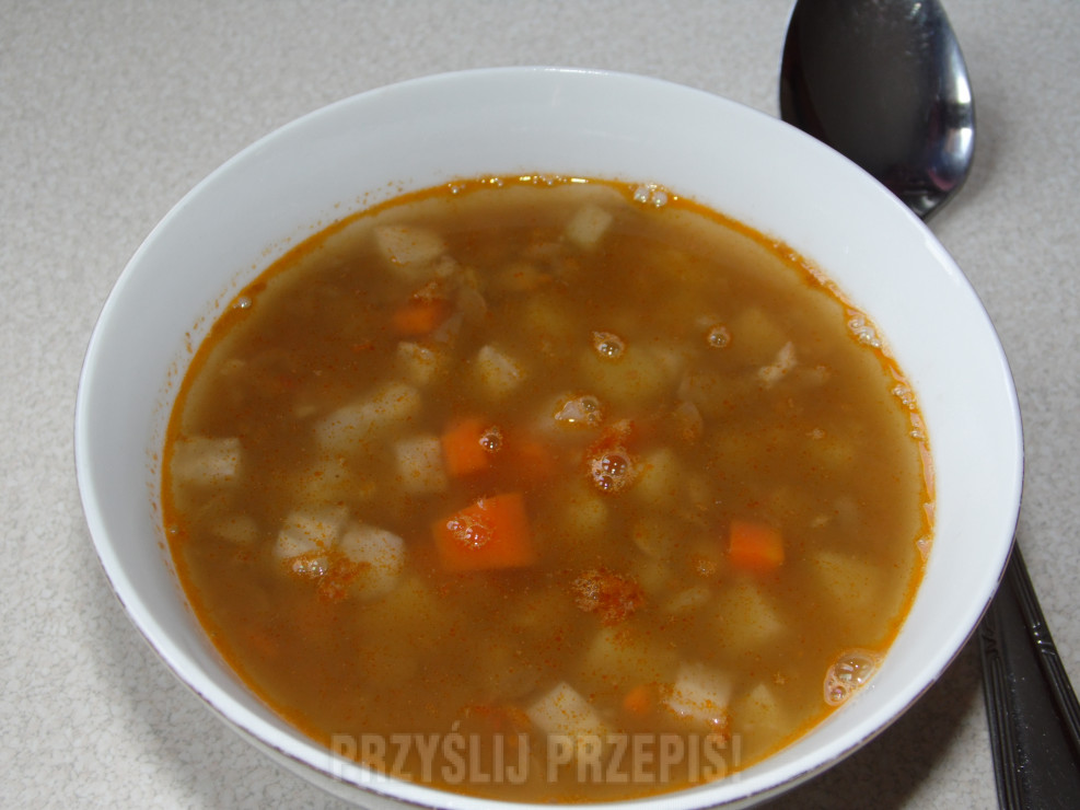 Soczewicowa zupa z pomidorami wg Mysiunia
