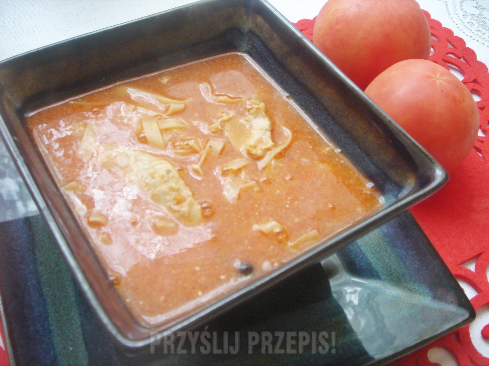 zupa marchewkowo pomidorowa