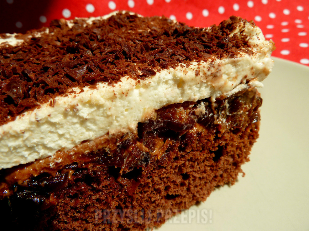 Ciasto czekoladowe ze śliwkami