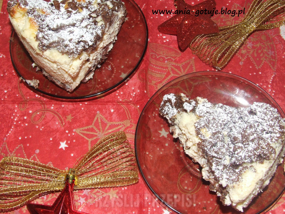 Świąteczny sernik z kakaowym kruchym ciastem i konfiturą