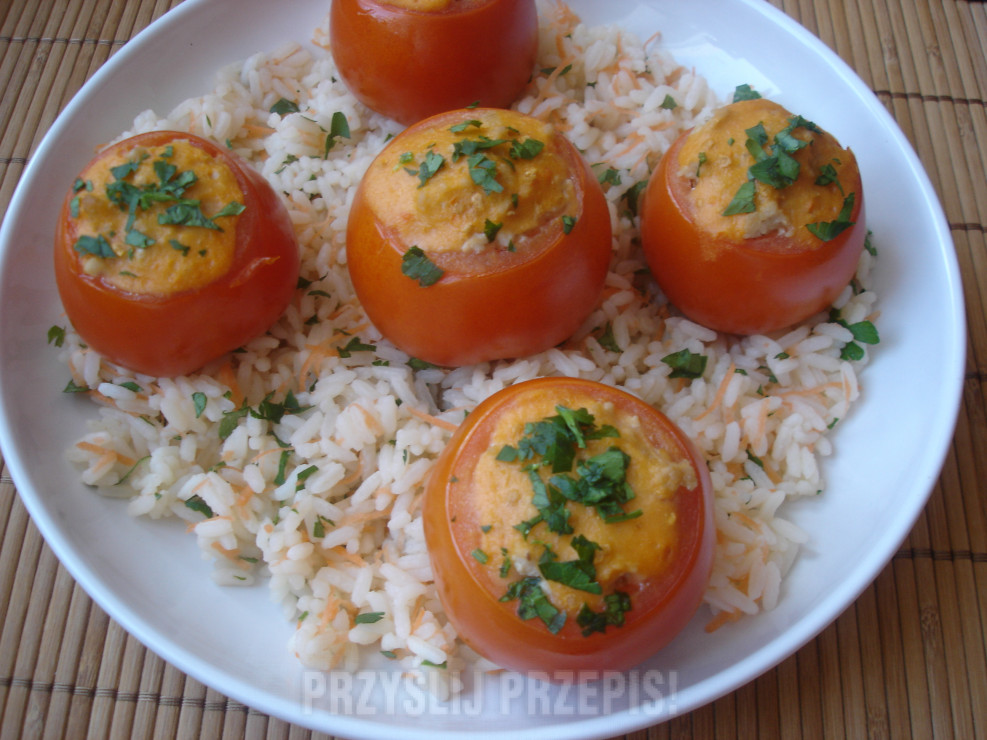 Faszerowane pomidory na ryżu