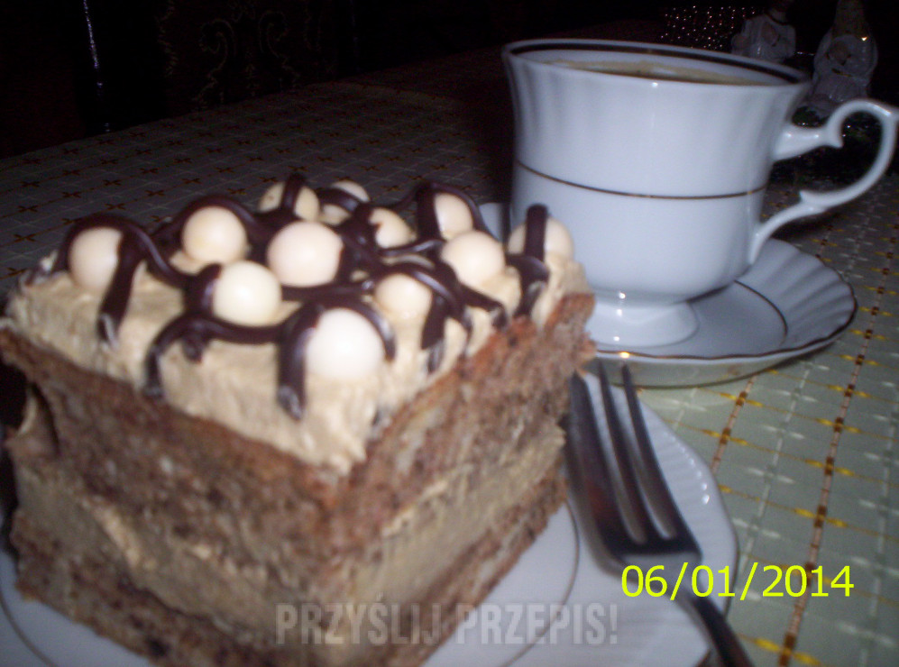 Ciasto kawowe na białkach z drażami