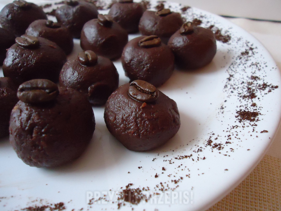 Trufle kawowe z czekoladą