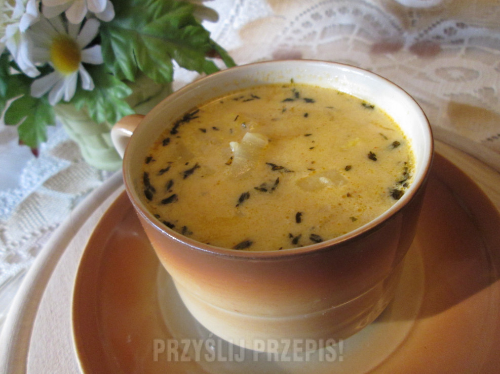 Zupa cebulowa z kukurydzianymi kluseczkami 13