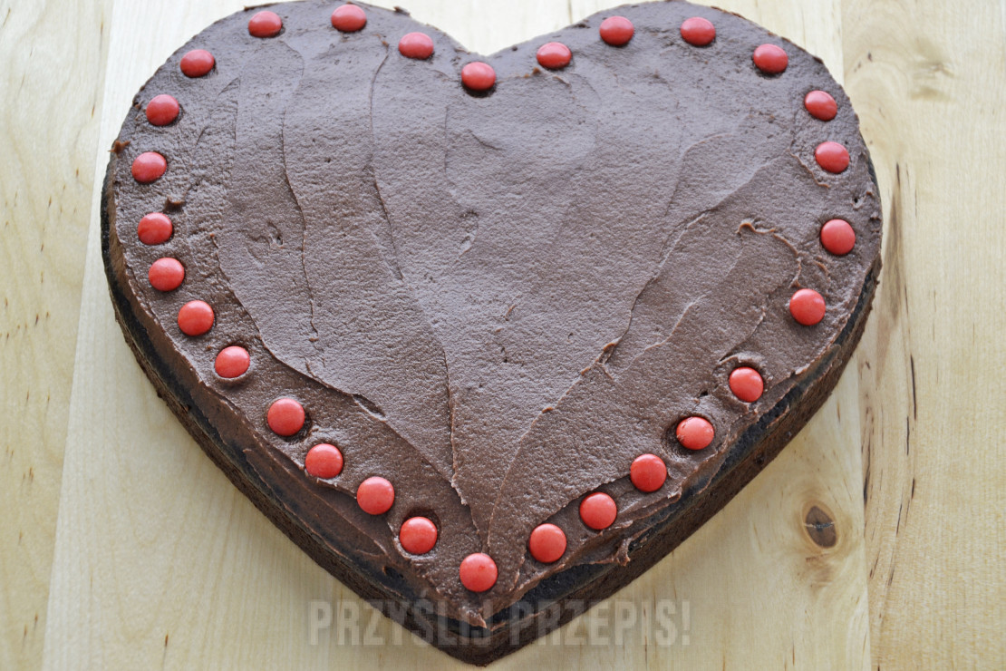 Mocno czekoladowe serce z czekoladowym lukrem