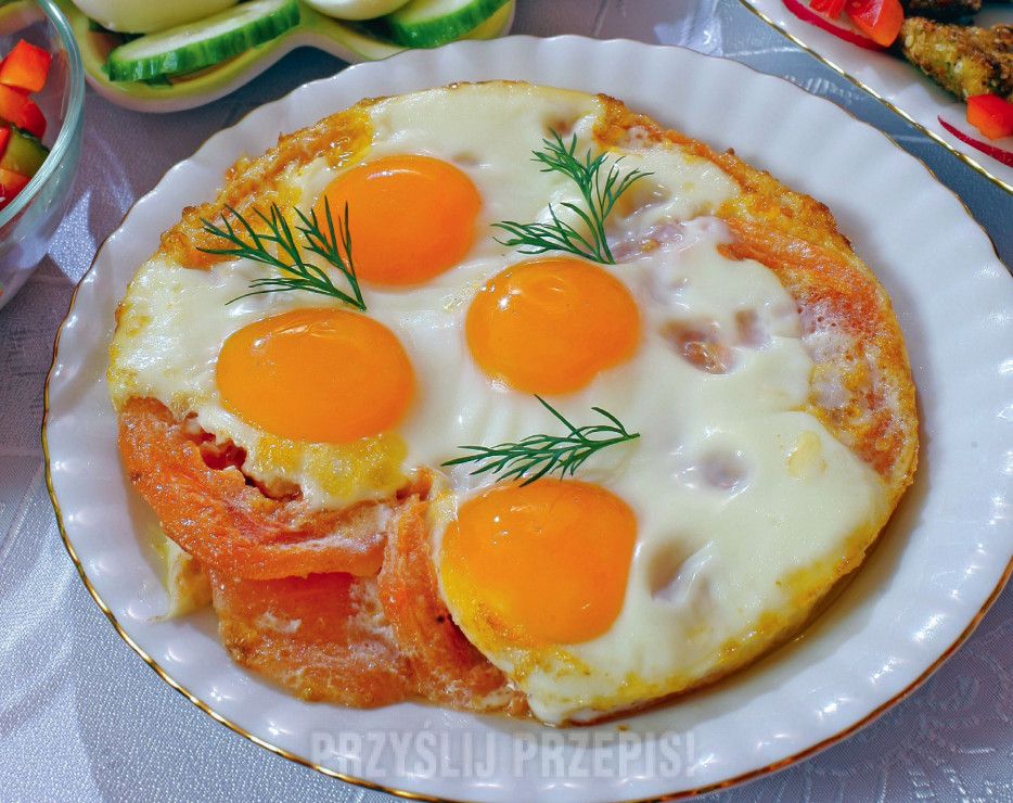 Jajka zapiekane na pomidorach