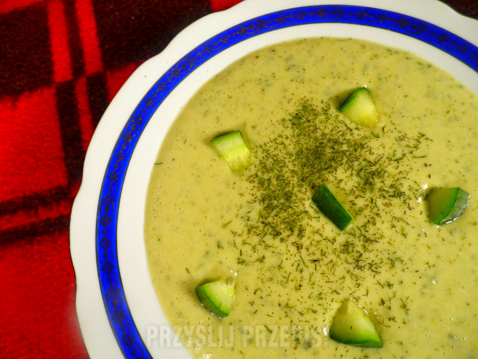 serowa zupa krem z zielonego ogórka