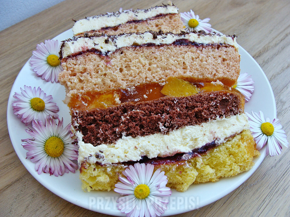 Ciasto trójkolorowe z brzoskwiniami