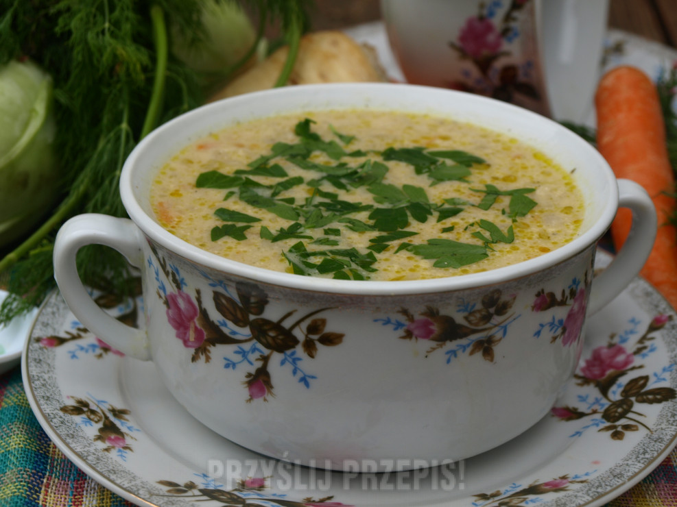 zupa kalafiorowo-serowa 