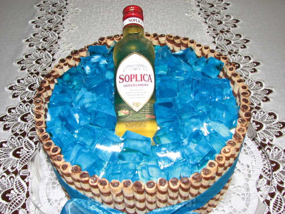 tort na urodziny