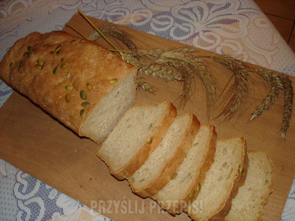 Chleb z ziarnami dyni