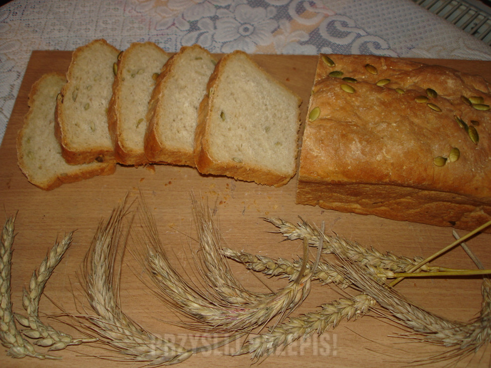 Chleb z ziarnami dyni