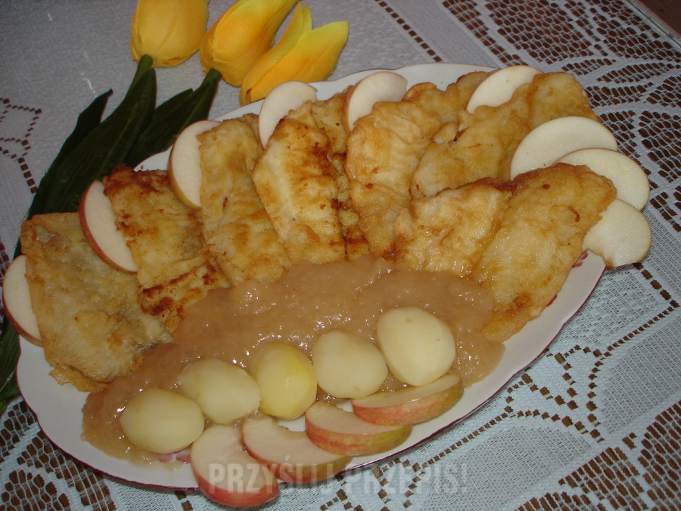Filety rybne w sosie jabłkowym