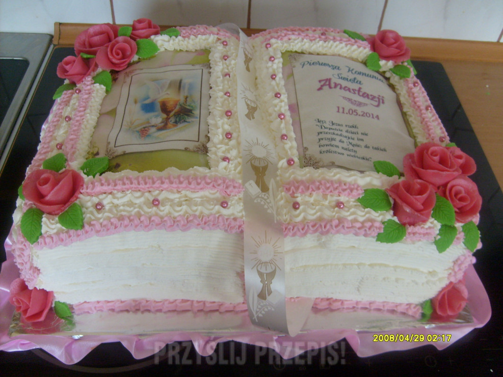 Tort komunijny w kształcie książki