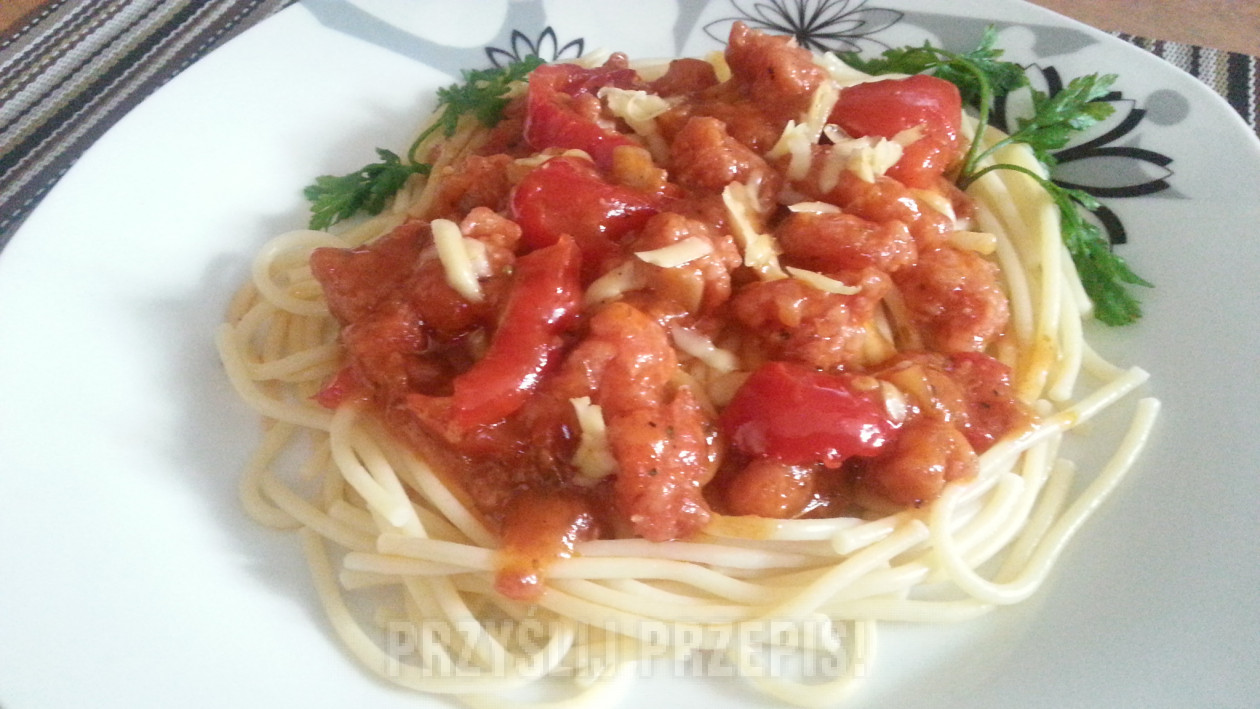 aromatyczne spaghetti   pomidorowo-paprykowe
