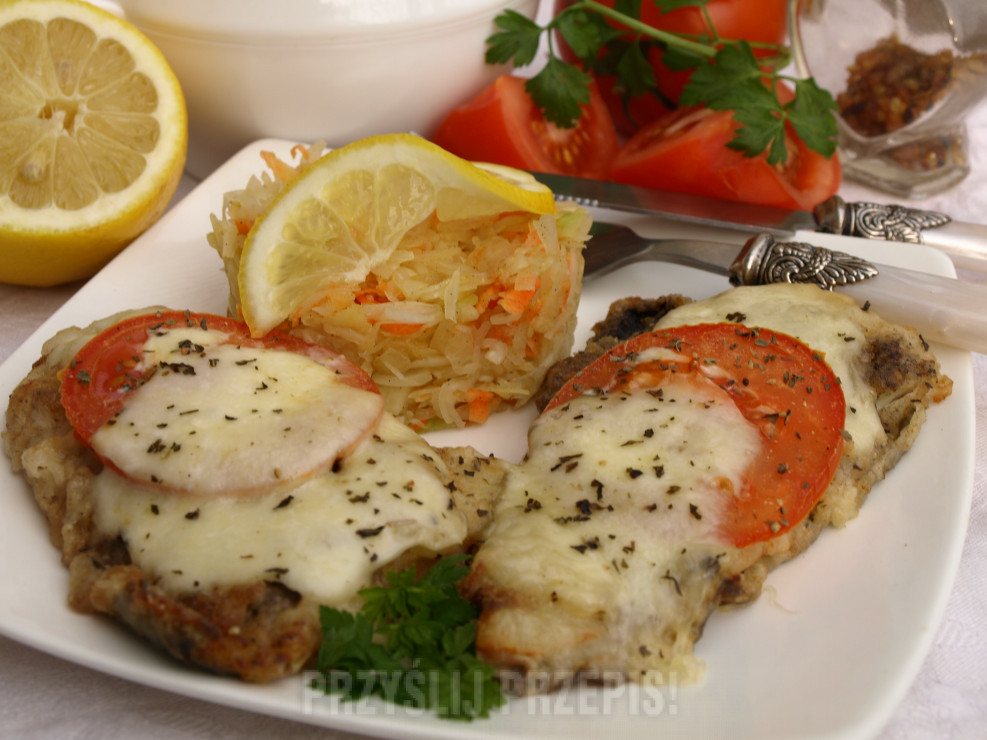 Ryba zapiekana z pomidorem i mozzarellą