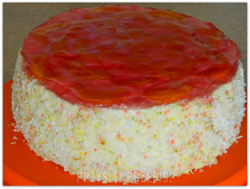 Tort śmietanowo-brzoskwiniowy