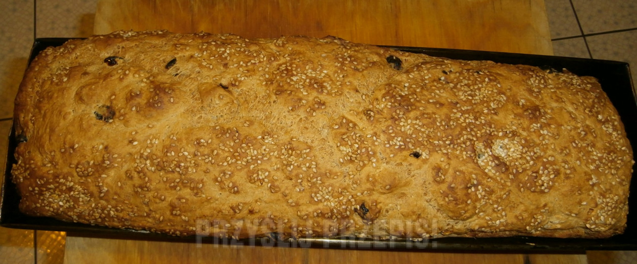 Chleb pszenny z żurawiną
