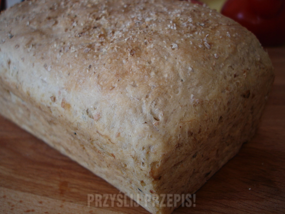 Chleb mieszany z przyprawami