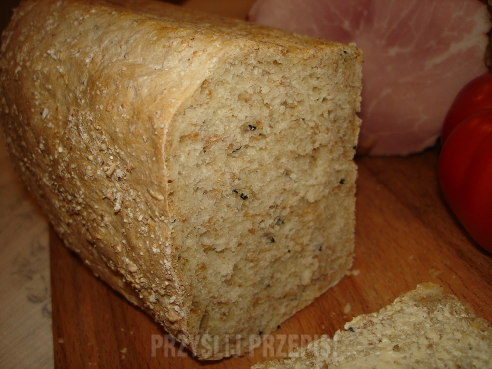 Chleb mieszany z przyprawami