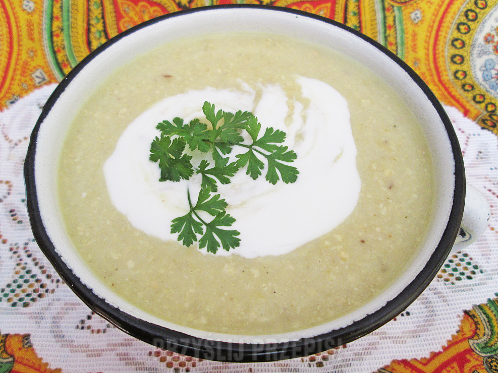 Sojowa zupa krem z kapustą