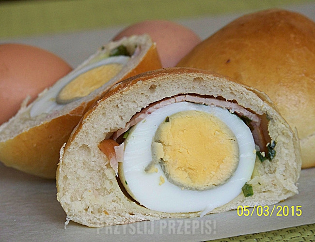 Jajka w cieście chlebowym